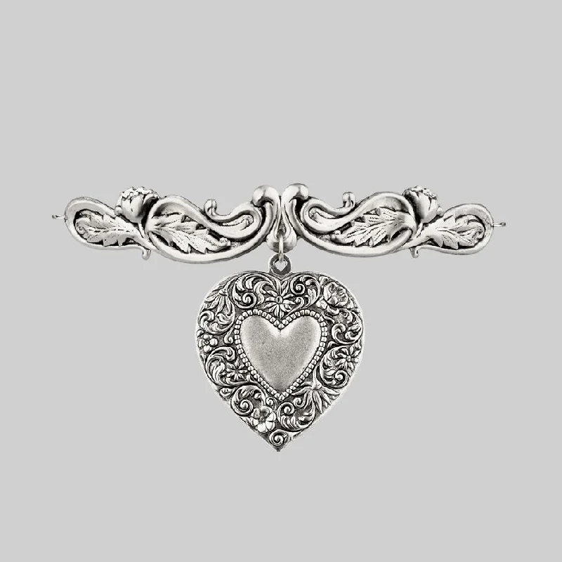 Women’s heart-shaped necklaces-LOVE STRUCK. Ornate Heart Choker - Silver