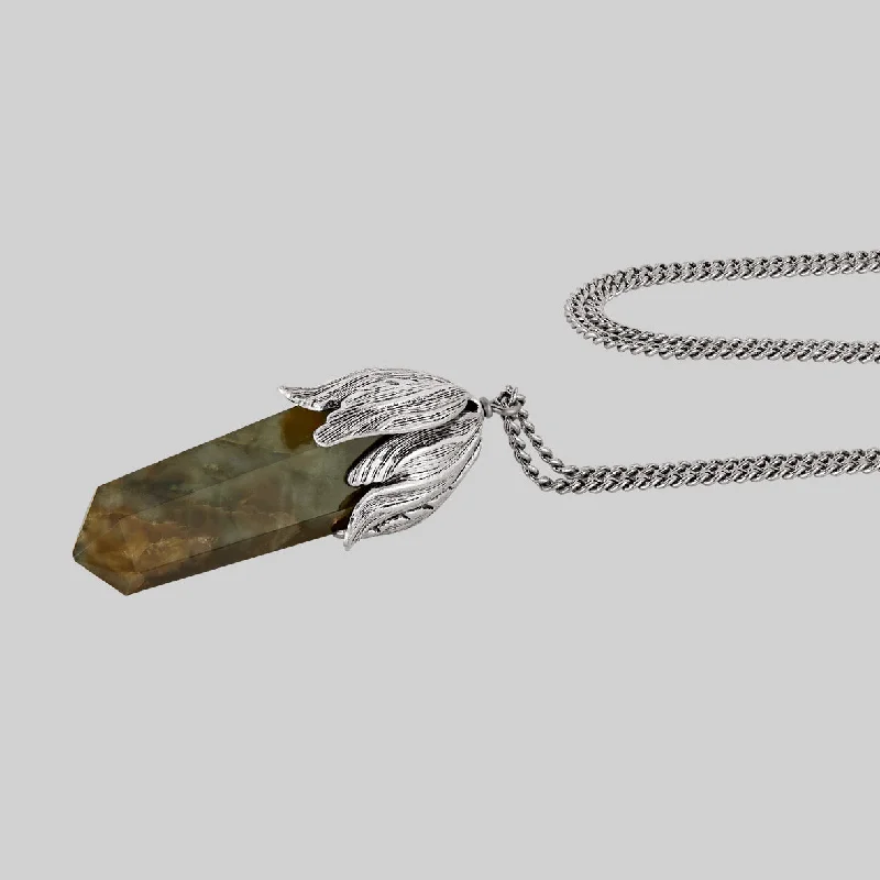 Women’s high-end necklaces-DEATH BLOOM. Labradorite Pendant Necklace