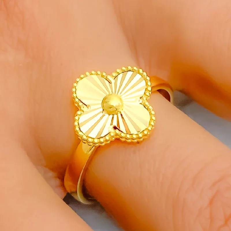 Women’s cocktail rings-Fancy Chic 21k Gold Clover Ring