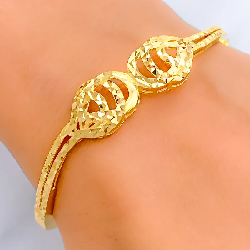 Women’s custom bangle bracelets-Golden Elegant 22k Gold Captivating Bangle Bracelet