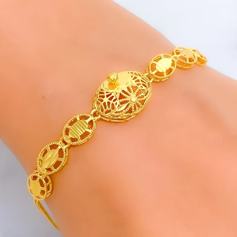 Women’s simple bracelets-Ornamental Leaf Accented 21k Gold Bracelet