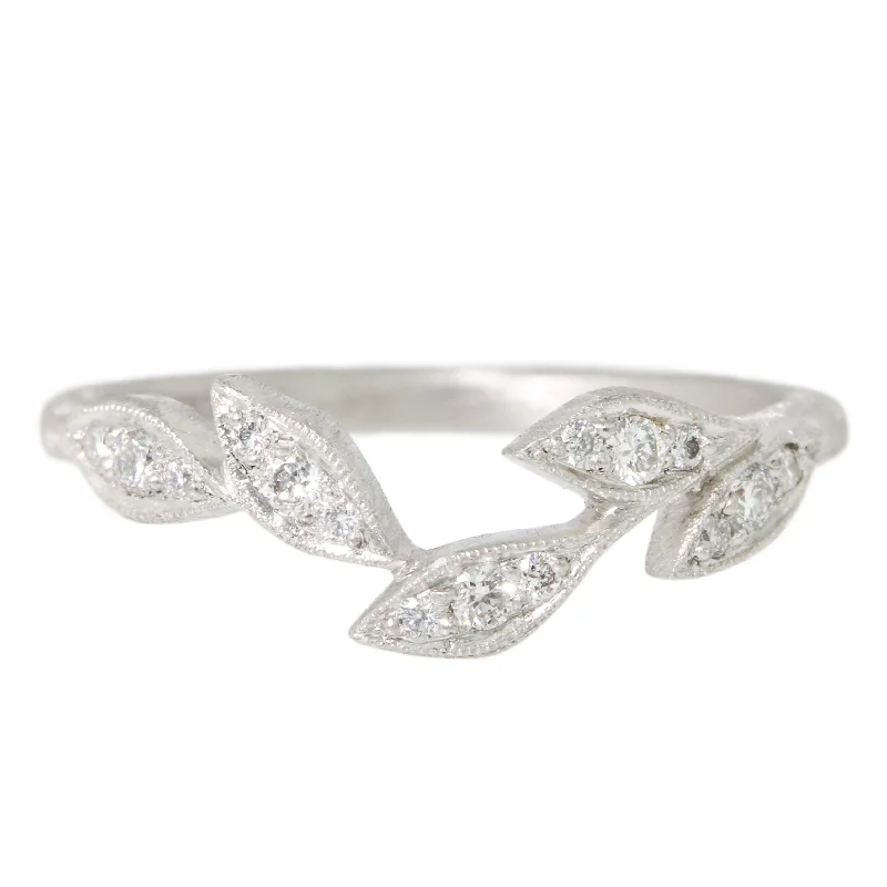 Women’s diamond rings-Five Leaf Curve Ring