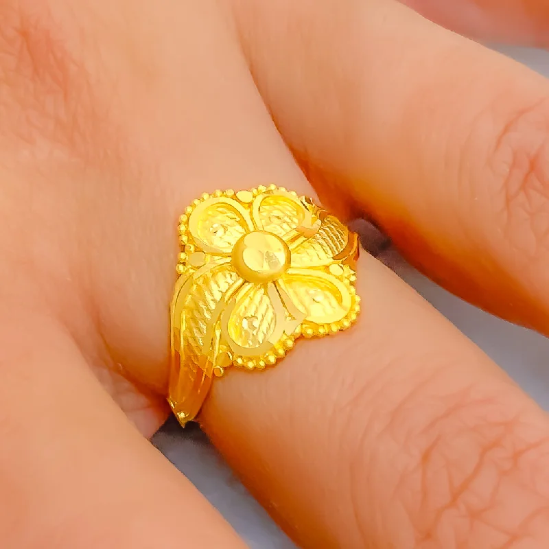 Women’s vintage-inspired rings-Bold Gorgeous Flower 22K Gold Ring