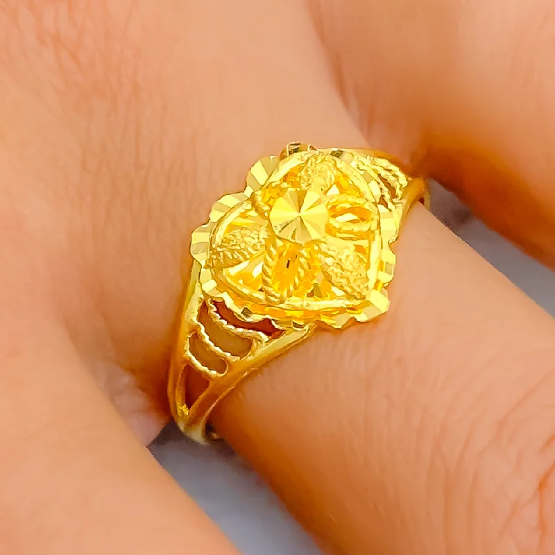 Women’s oval rings-Gorgeous Heart 22k Gold Ring