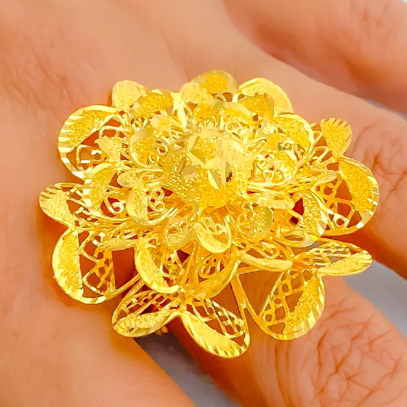 Women’s sapphire rings-Elegant Blooming 22k Gold Flower Ring