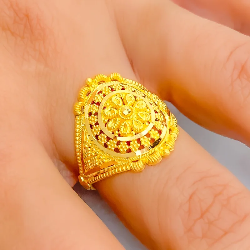 Fashion rings for women-Decorative Dressy Floral 22K Gold Ring