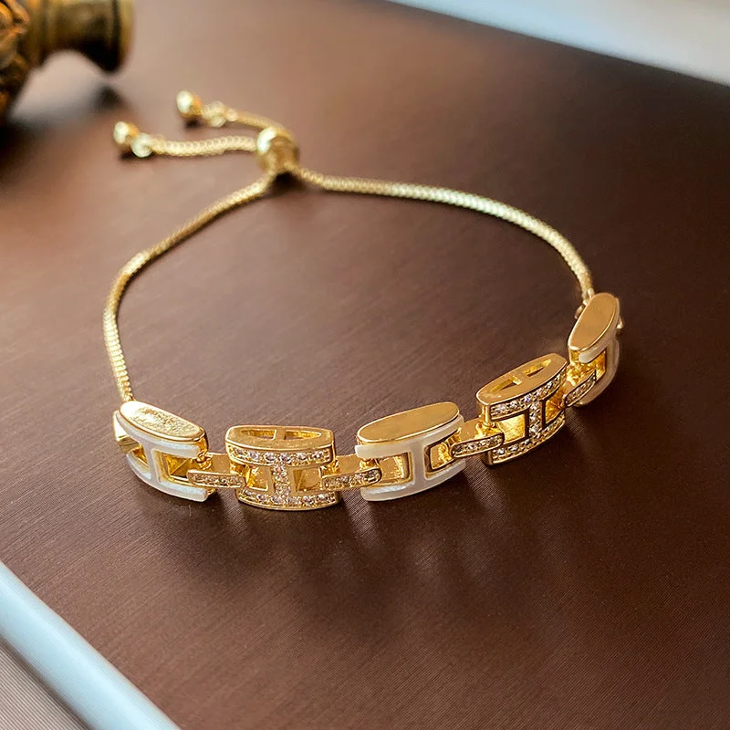 31# Gold Letter H Bracelet. (Real Gold Plating)