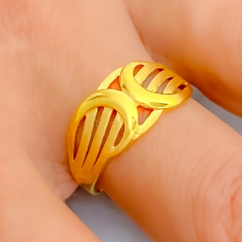 Trendy rings for women-Elegant Everyday 22k Gold Ring